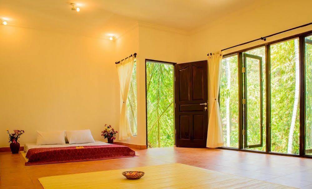 Shanti Toya Ashram Mambat Buitenkant foto