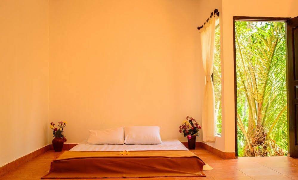 Shanti Toya Ashram Mambat Buitenkant foto