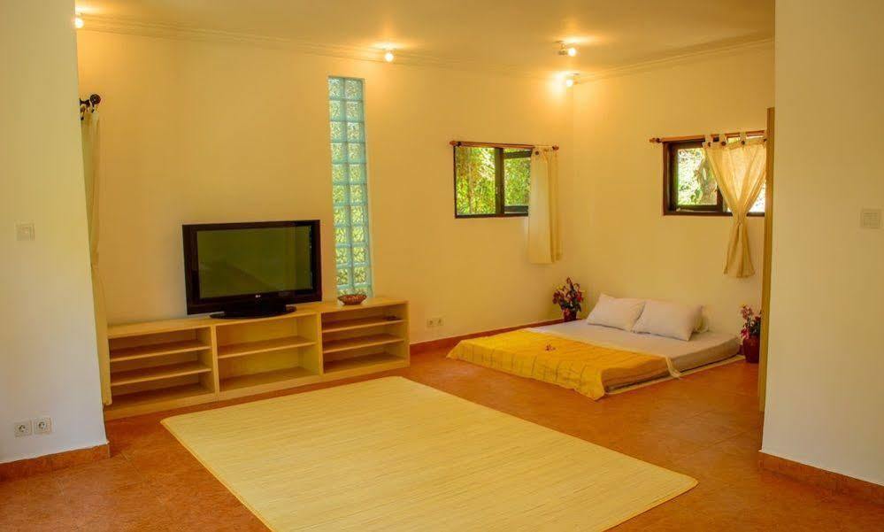 Shanti Toya Ashram Mambat Buitenkant foto
